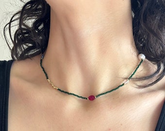 delicate emerald and gemstone necklace / adjustable