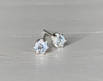 3mm cubic zirconia stud earrings