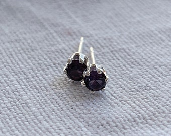 3mm amethyst stud earrings / sterling silver, hypoallergenic