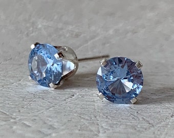 6mm aquamarine stud earrings / sterling silver, hypoallergenic