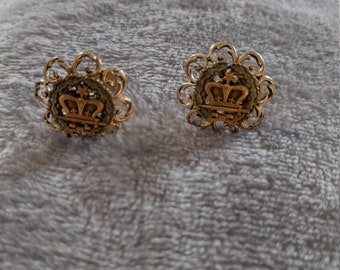 Gold and green Crown Clip On Earrings-M