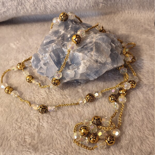 Vintage Crystal and Rosebud  Necklace---R