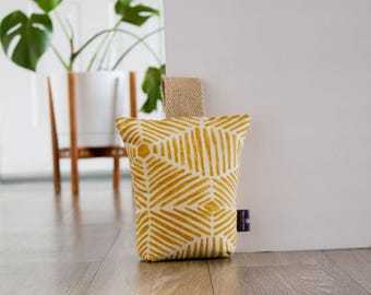 Stoffen bohodeurstopper met handvat – decoratieve verzwaarde deurstopper, modern interieur, Heni deurstopper
