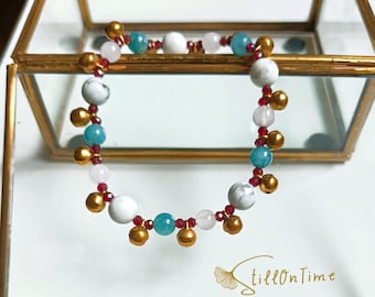 Pulsera única con piedras curativas y campanas + varita de incienso de regalo