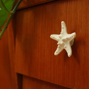 Kitchen drawer handles kitchen drawer knobs kitchen drawer pulls knobs beach house decor knobs and pulls cabinet handles starfish fixtures