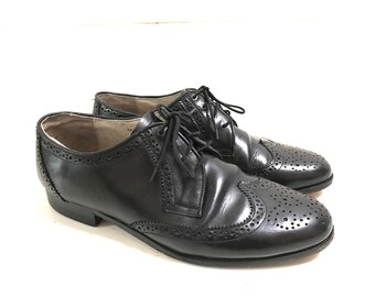 80s minimal black leather brogues, oxfords size UK8 1/2 /EU41 1/2 /US10 1/2