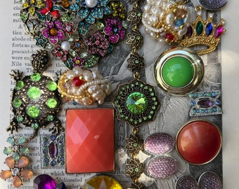 25 piece lot broken jewelry parts for repurpose,junk drawer, craft jewelry,make something,destash lot,