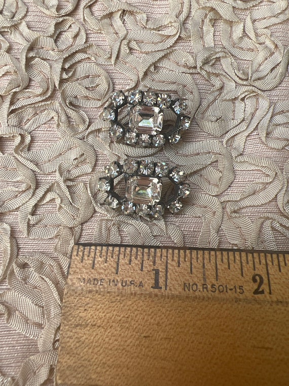 Small vintage rhinestone shoe clips,dress or coll… - image 3