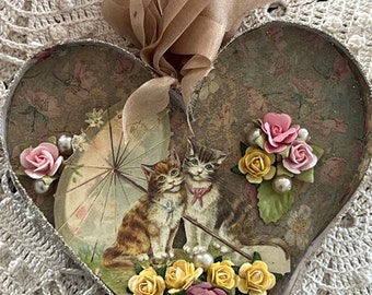 Hanging heart with kitties,home decor,cats,romantic style,shabby chic,door decoration,I love cute cats,victorian