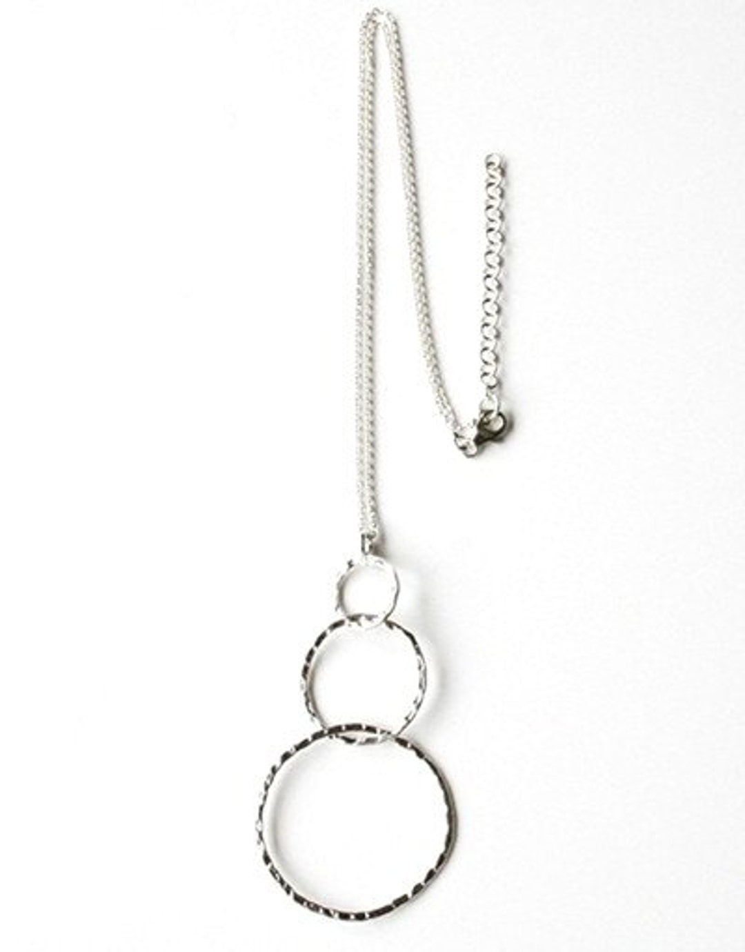 Simple Classic Circles Pendant Necklace With Hand Hammered and Polish