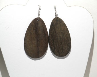 Boucles d’oreille en bois bois couleur naturelle