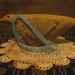 Old Style Spring Chick Sitter