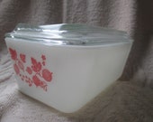 Pyrex pink gooseberry refrigerator dish 1 1 2 Pint 502