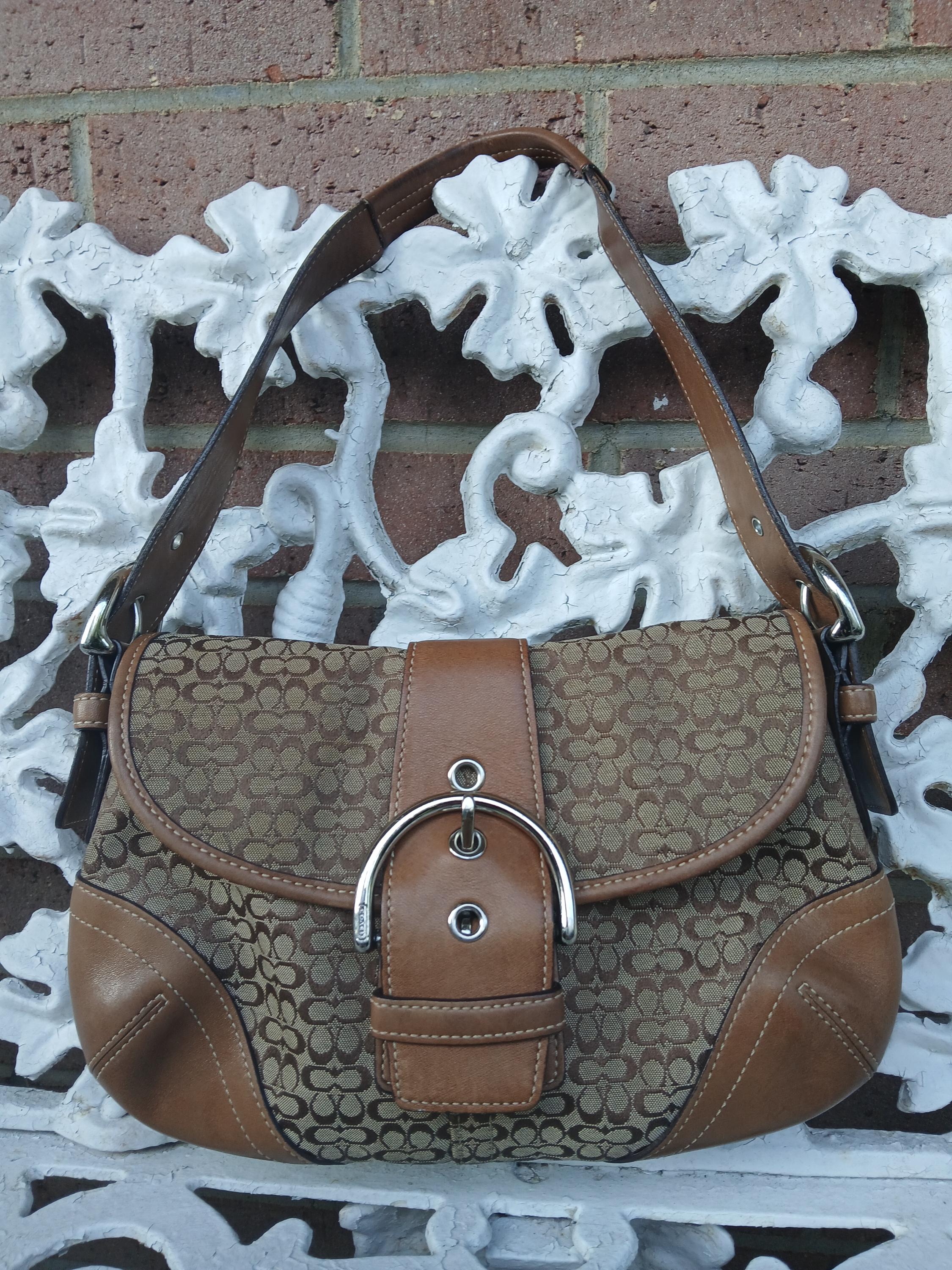 ビンテージ　COACH SOHO マイクロシグネチャー ハンドバッグ ビンテージ COACH SOHO マイクロシグネチャー ハンドバッグ