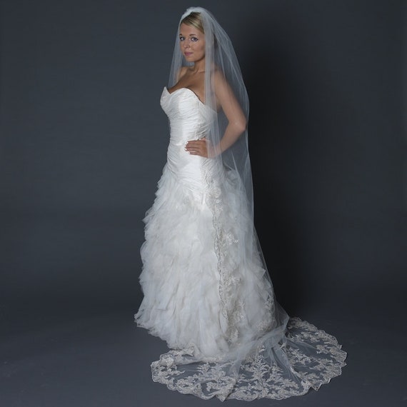 Single Layer Cathedral Length Scalloped Edge Veil with Floral Lace Embroidery