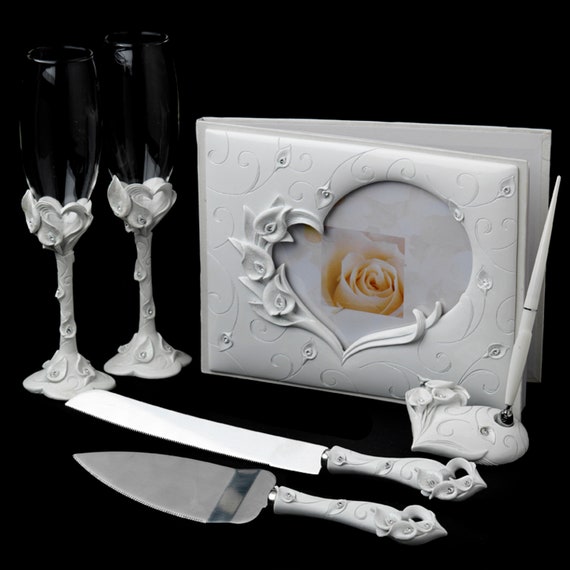 Beautiful Heart Calla Lily Sparkle Set