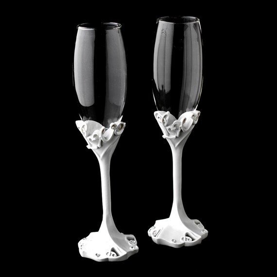 Charming Love Wedding Toasting Champagne Flutes