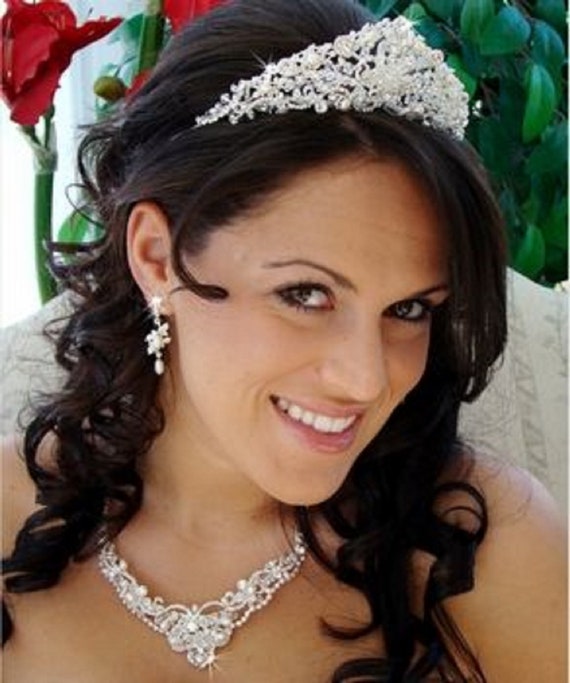 Pearl & Swarovski Crystal Bridal Necklace Earring and Tiara Set