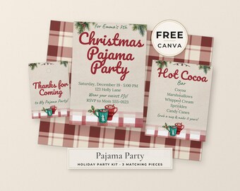 Op de afbeelding: Een driedelige briefpapier set voor een kerst pyjamafeest met een uitnodiging, een hot cocoa bar bordje en een bedankkaartje. Elk item bevat rode tekst, illustraties van dennentakken en rood-witte ruitpatronen.
