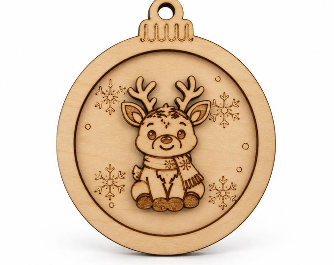 Wooden Christmas ornament with reindeer | Christmas tree decoration, Christmas bauble made of linden wood, 9 cm | Christmas gift tag