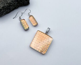 Checkered Gold Dichroic Glass Necklace and Earring Set, Fused Glass Pendant and Dangle Earrings, Chain, Set18/28 .