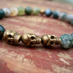 Moss Agate Skull Bracelet: Bronze Accent Beaded Jewelry