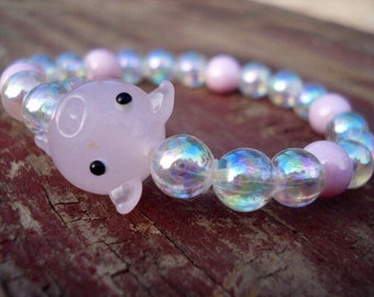 Pig Bracelet, Glass Pig Beaded Bracelet, Animal Bracelet, Pig Jewelry, Funny Jewelry, Whimsical Jewelry, Pigs, Pig Collectible, Girl Jewelry