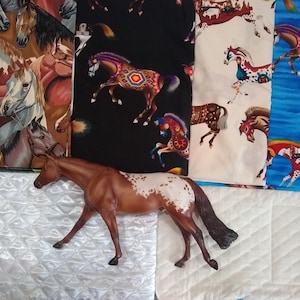 Model Horse & Pony 1:9 traditional or 1/12 Classic Arabian or Painted ponies quilted satin muslin lined Snuggle Sack Bag Pouches Breyer