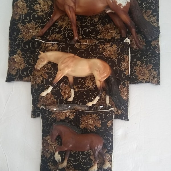 Model Horse & Pony 1:9 classic Stablemate floral quilted satin lined Snuggle Sack Bag Pouches Breyer Peter Stone