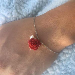 Red rose bracelet with little cream freshwater pearl, Red rose bracelet silver, little rose bracelet, beauty and the beast bracelet