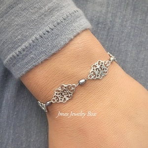 Silver flower bracelet, Victorian style bracelet, Freshwater pearl bracelet, Silver filigree link bracelet, Vintage style bracelet