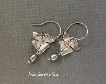 Silver flower earrings with freshwater pearls, Flower petal earrings , Silver orchid earrings, Orchid flower earrings, Orchid jewelry