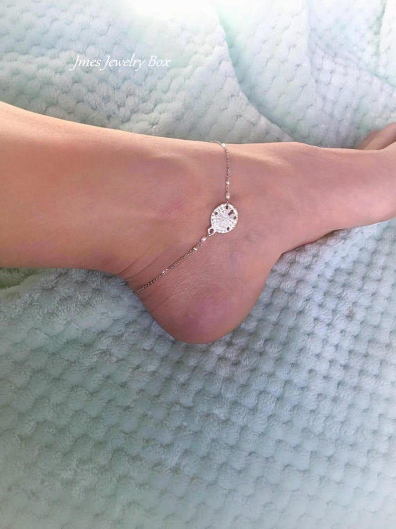 Silver sand dollar anklet with tiny freshwater pearls, Dainty sand dollar anklet, Little silver sand dollar anklet image 3