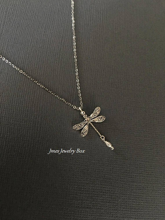 Collier Pendentif Dragon – Chaîne Mailles Forçat – Métal Argenté – Bijou Fantastique – Occasion