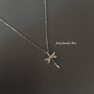 Silver dragonfly necklace with tiny freshwater pearl, Silver insect necklace, Little dragonfly necklace, Silver stacking necklace image 3