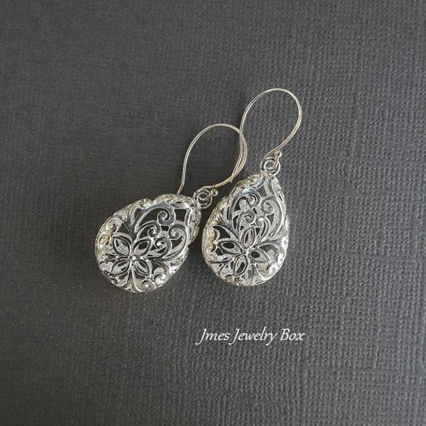 Silver tear drop earrings, Silver filigree earrings, Silver floral earrings, Filigree drop earrings, Bright silver drop earrings