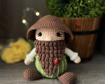 Amigurumi Garden Gnome Crochet Pattern, Mushroom Gnome (PDF)