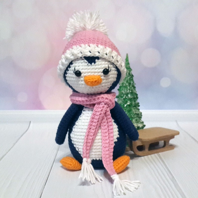 Häkelanleitung Pinguin Lulu, Weihnachts-Amigurumi-Pinguin, PDF-Sofortdownload Bild 2