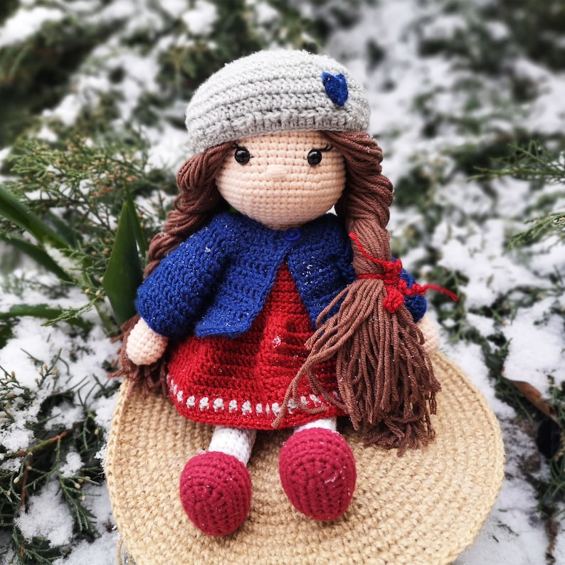 amigurumi doll crochet pattern with outfit