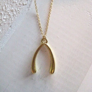 Wishbone Necklace, gold wishbone, lucky wishbone, lucky wishbone, wishbone pendant, fall necklace, handmade, gift for her, Christmas