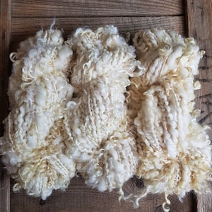 Handspun yarn art yarn textured wool chunky yarn, Undyed wool, Weaving, Natural Yarn