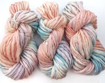 Chunky Yarn, Handspun Yarn, Handspun Wool Yarn, Thick and Thin Yarn, Weaving