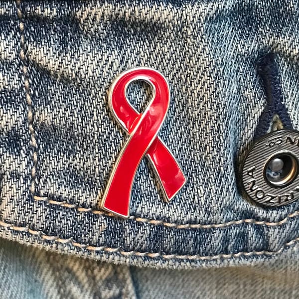 Red Ribbon / Lapel Hat Pin / Heart Disease Attack / Aids HIV Awareness / Brain Aneurysm / Sobriety / Stroke