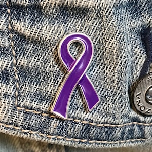 Purple Ribbon / Lapel Hat Pin / Pancreatic Cancer, Alzheimer&#39;s Awareness, Lupus, Epilepsy, Crohn&#39;s disease, Spoonie Gift