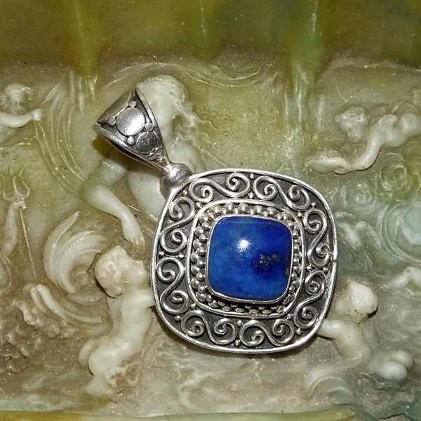 Vintage 90s Bali BA Suarti Blue Lapis Lazuli with Gold Tone Flecks Sterling Slide Pendant