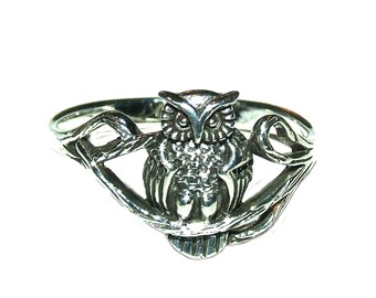 Vintage 90s Style Boho Owl Sitting on Branch Sterling Ring Size Size 9