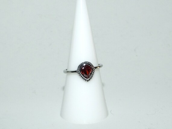 Vintage 90s Style Ruby Red CZ Pear Shaped Teardro… - image 9