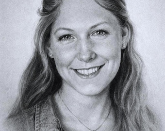 Custom portrait in charcoal/graphite from Photo, personalized portrait, original hand-drawn portrait