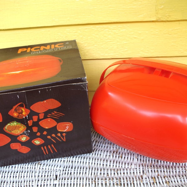 Vintage 1970s Picnic Master Mod Compact Plastic Picnic Set Service for Four 34 Piece Set New Old Stock in Box Never Used
