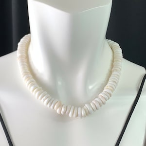 Huge Hawaiian Puka Shell Bead Necklace 87 Grams